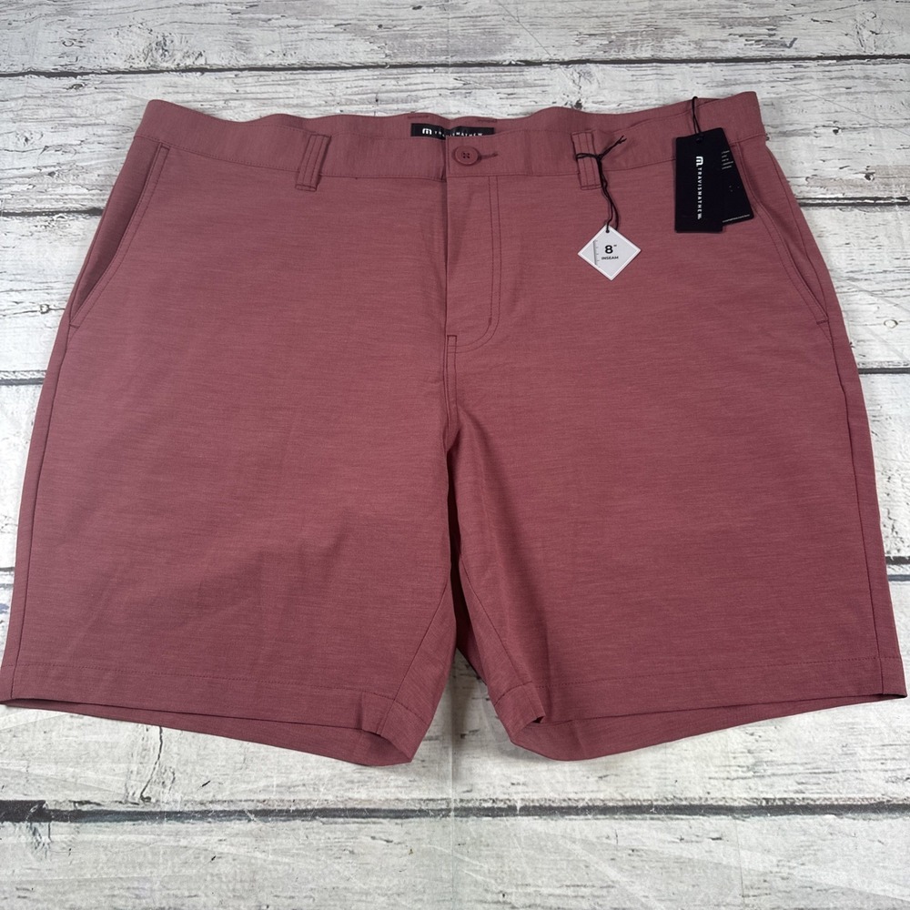 Travis Mathew Men's Tech Chino Shorts Heather Roan Rouge Size 42 NWT